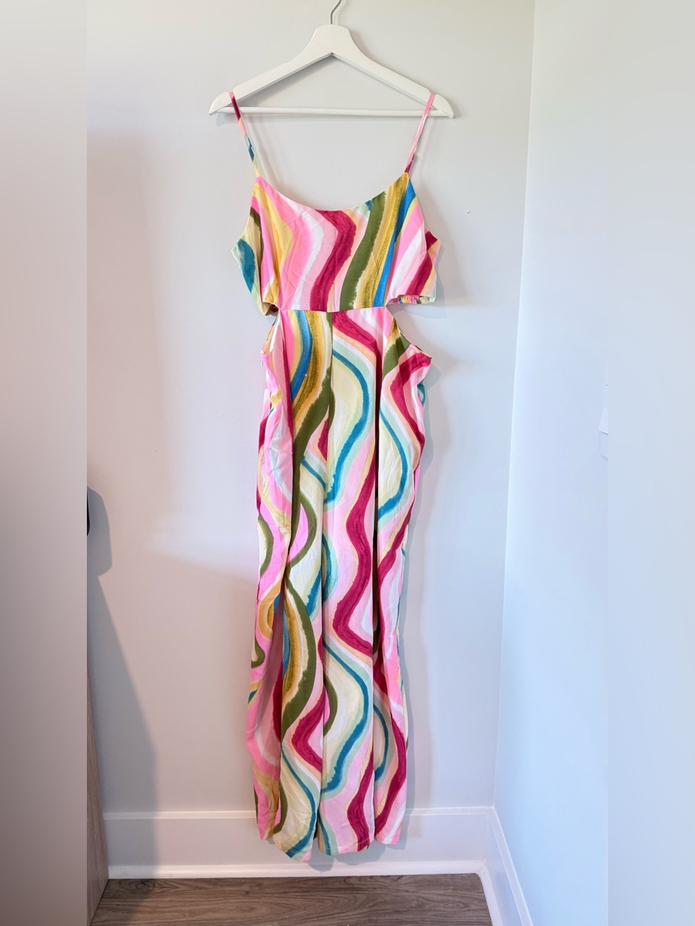 NWT Davi & Dani Colorful Jumpsuit Cutout Summer Women L Party Cocktail Vacation